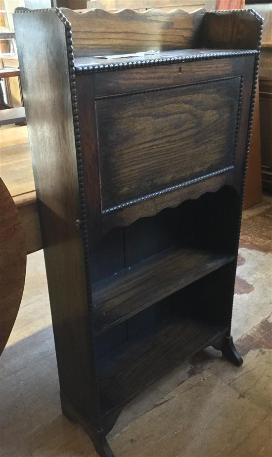 1920s oak fall front bureau shelves